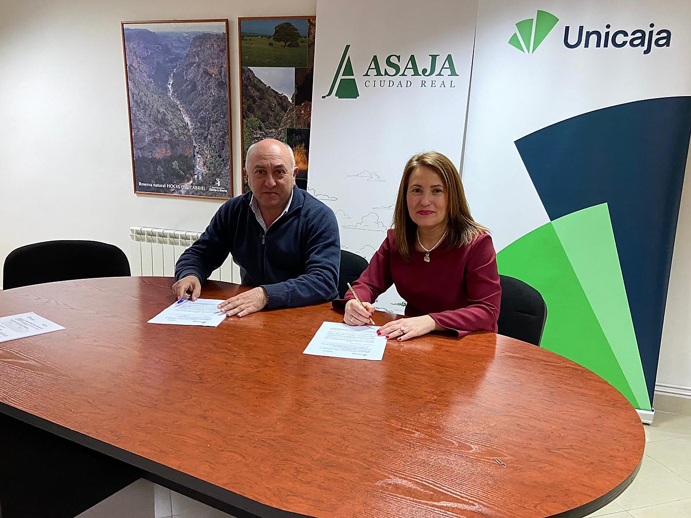 Unicaja y ASAJA Ciudad Real colaboran para facilitar a los agricultores los trámites de la PAC