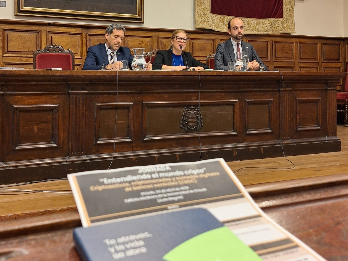 Jornada “Entendiendo el mundo cripto”, celebrada en la Universidad de Oviedo con la colaboración de Unicaja