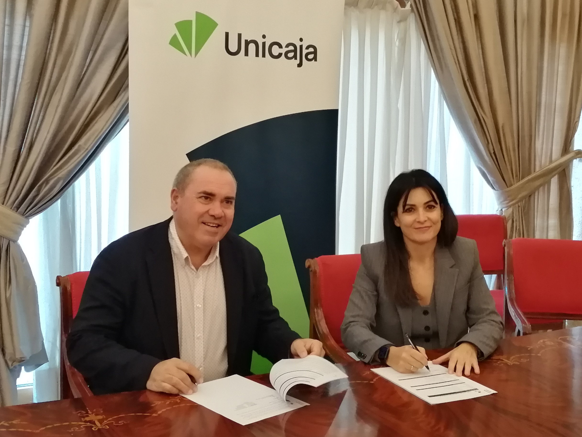 Unicaja y Cooperativas Agro-alimentarias Extremadura ofrecerán formación sobre las novedades de la próxima PAC a agricultores y ganaderos