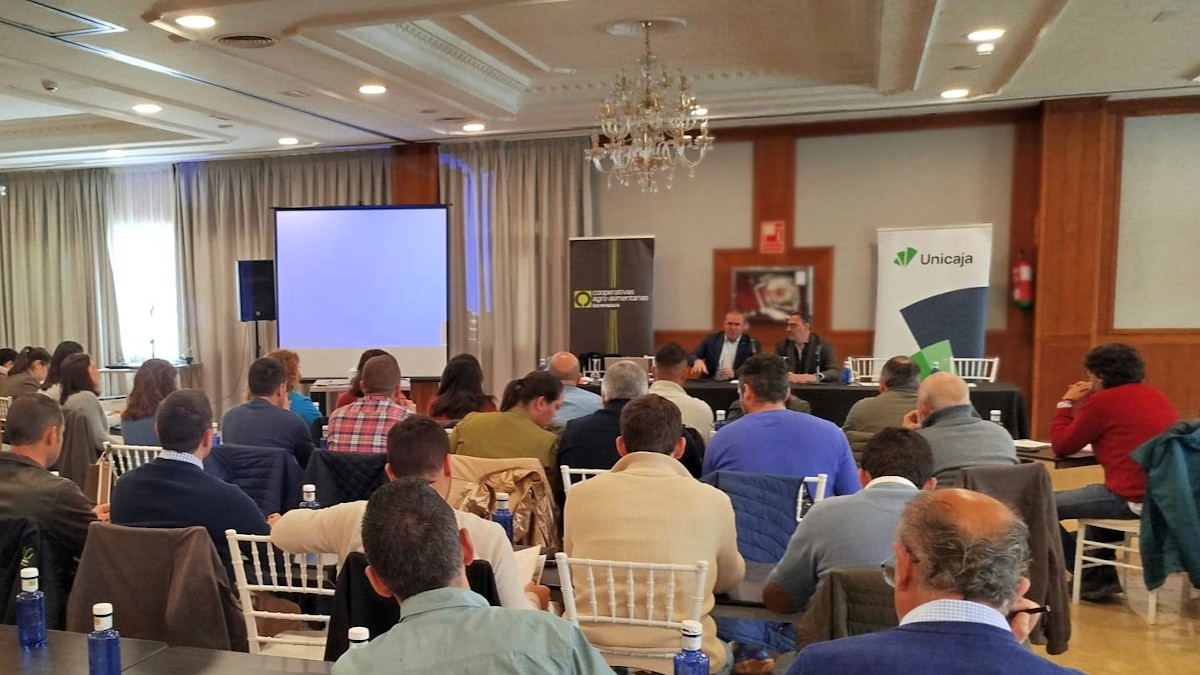 Colaboramos con Cooperativas Agro-alimentarias Extremadura en la Jornada Novedades PAC 2026