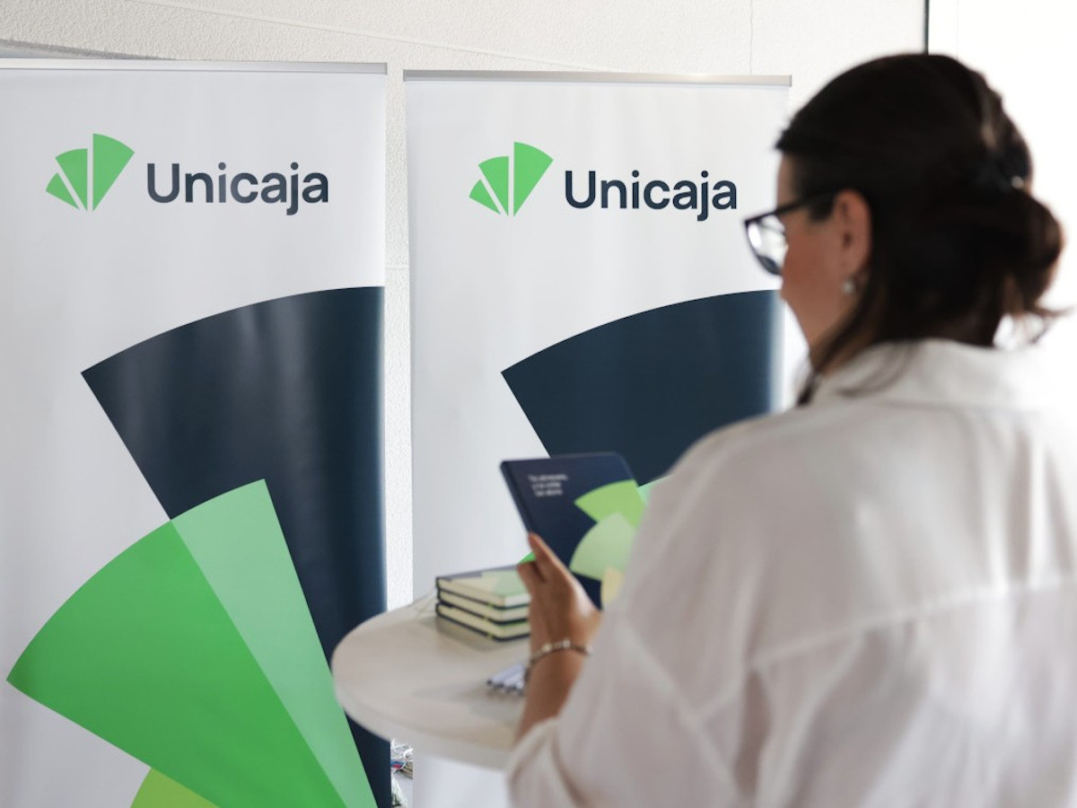 Unicaja refuerza su compromiso con el talento joven con el patrocinio del 23º Foro de Empleo de la Universidad de Oviedo