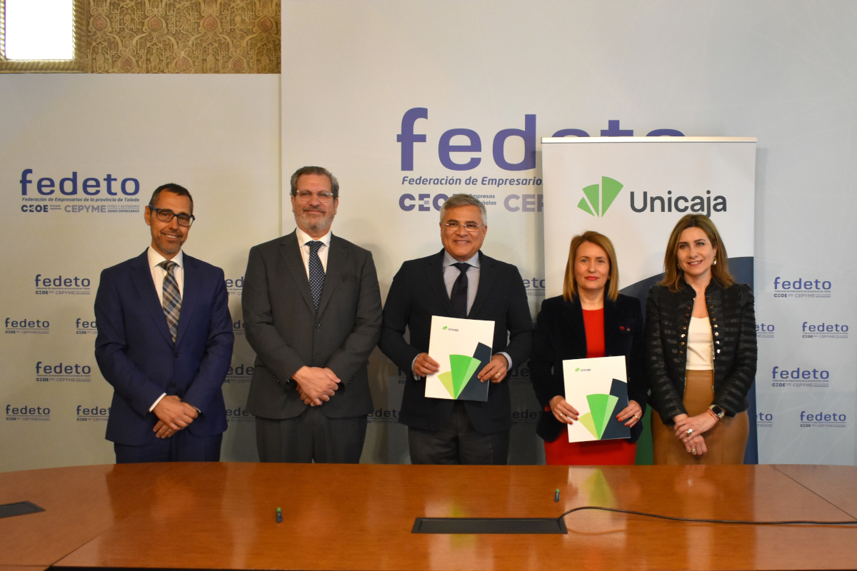 Unicaja y FEDETO firman un convenio para mejorar los recursos financieros de empresas y autónomos de Toledo