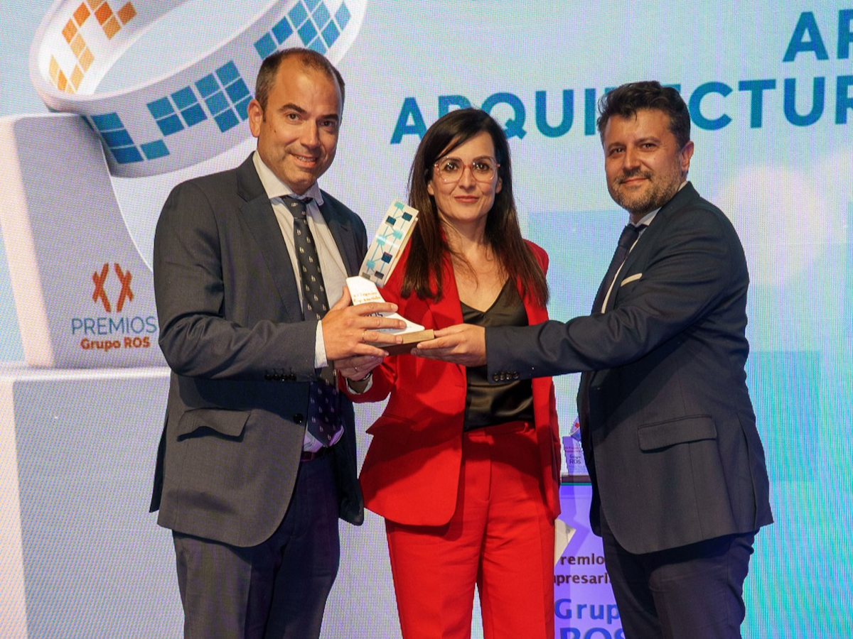 Patrocinamos los XX Premios Grupo ROS, que reconocen el talento empresarial de Extremadura