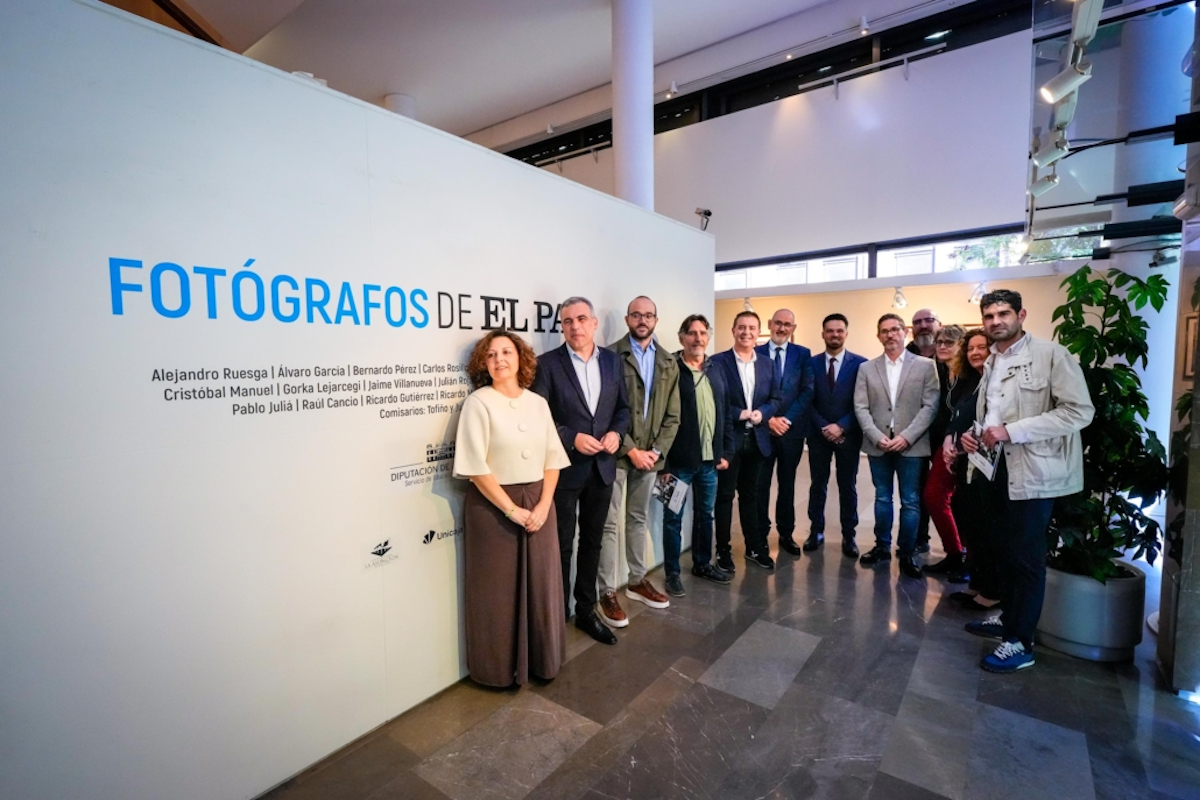 Inaugurada en Albacete la exposición ‘Fotógrafos de El País’, con la colaboración de Unicaja