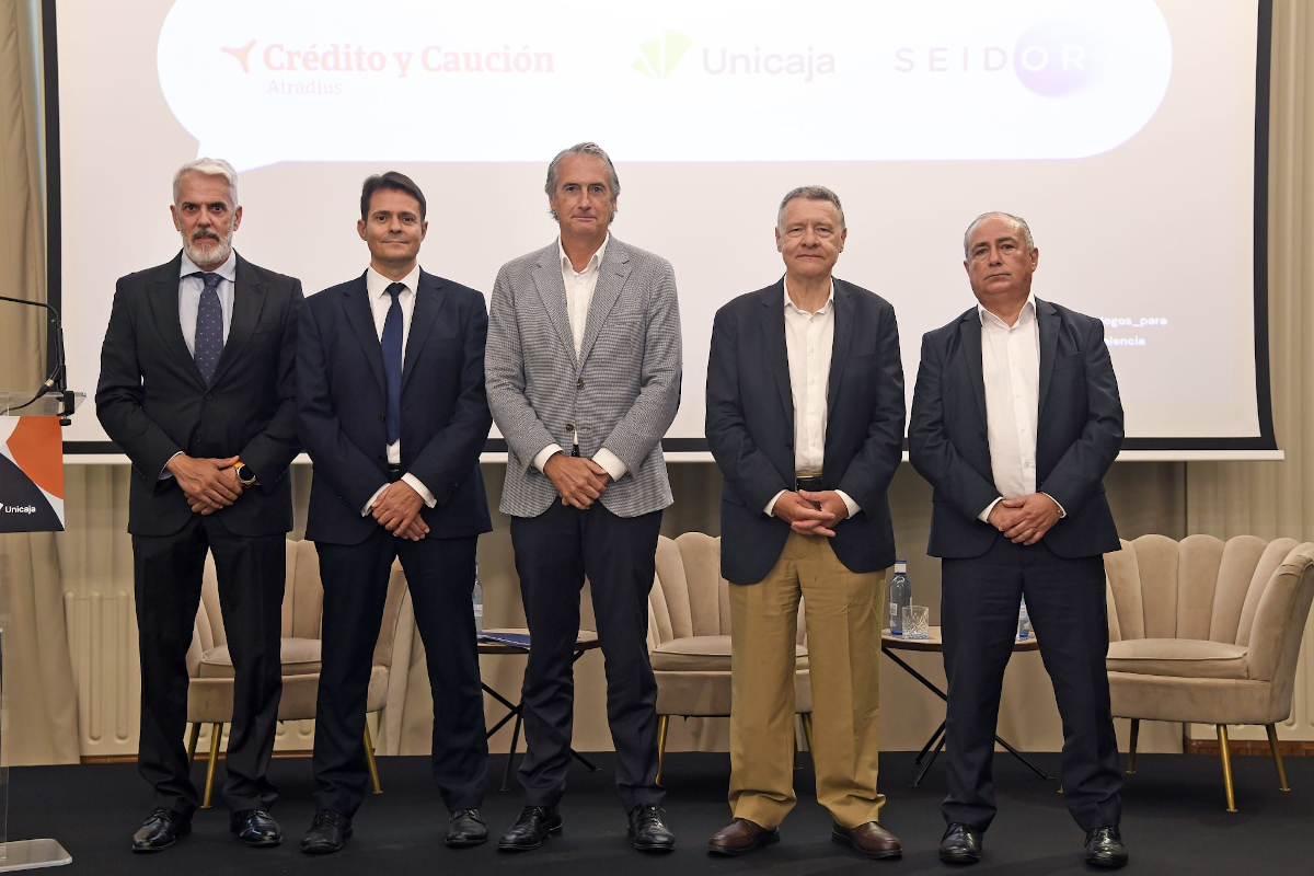 Valencia acogió una nueva jornada de ‘Diálogos para el desarrollo’, con la colaboración de Unicaja