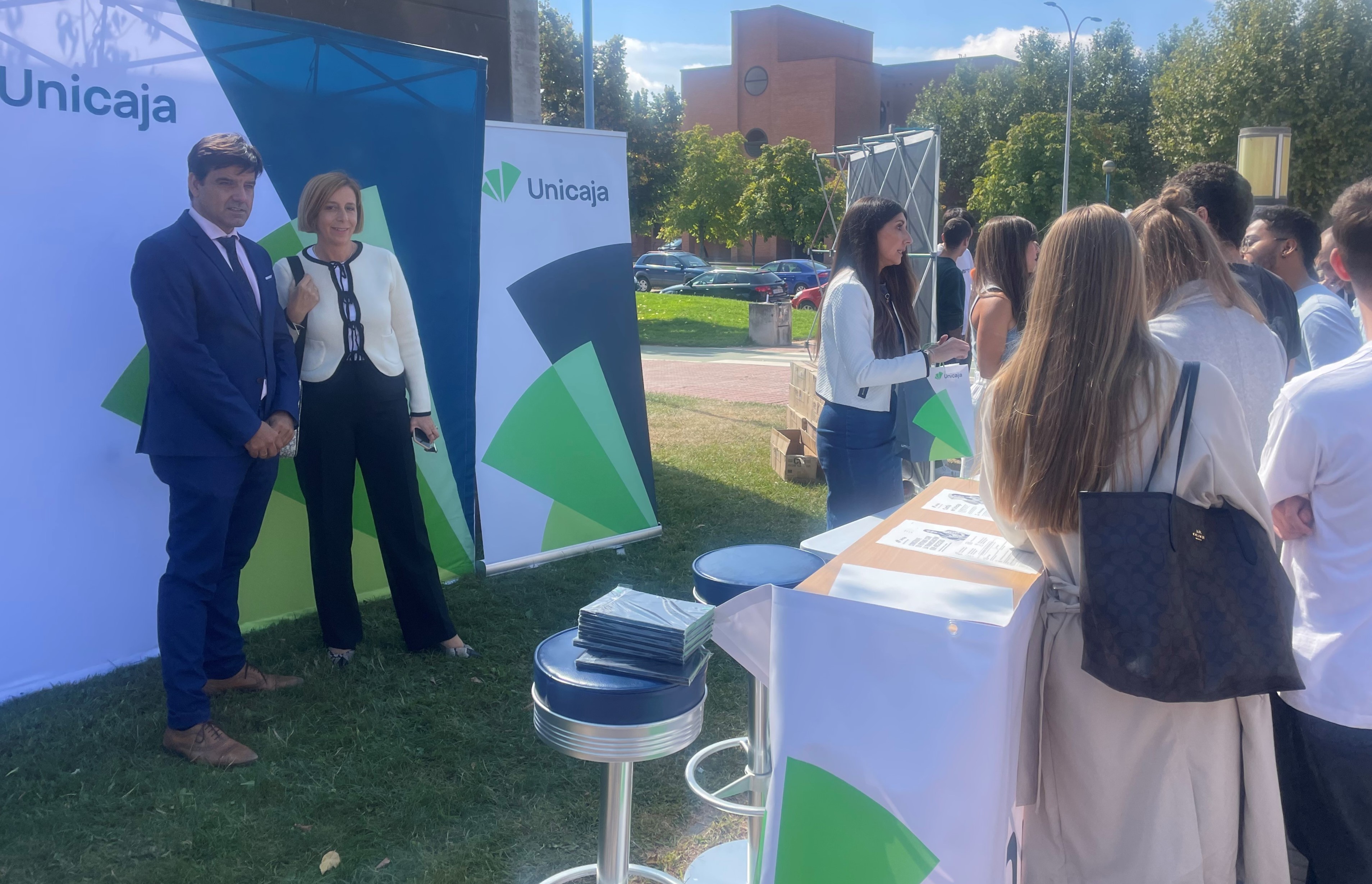 Presentes en la Feria de Bienvenida a los estudiantes de la Universidad de Salamanca