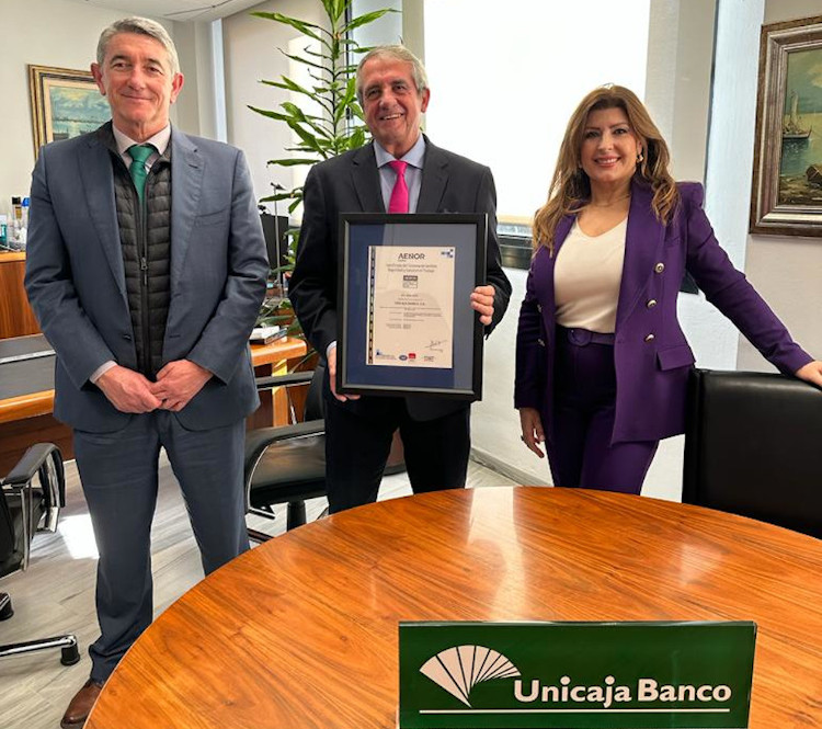 Unicaja-Banco-Aenor-certificado-ISO45001-seguridad-salud-trabajo-2023