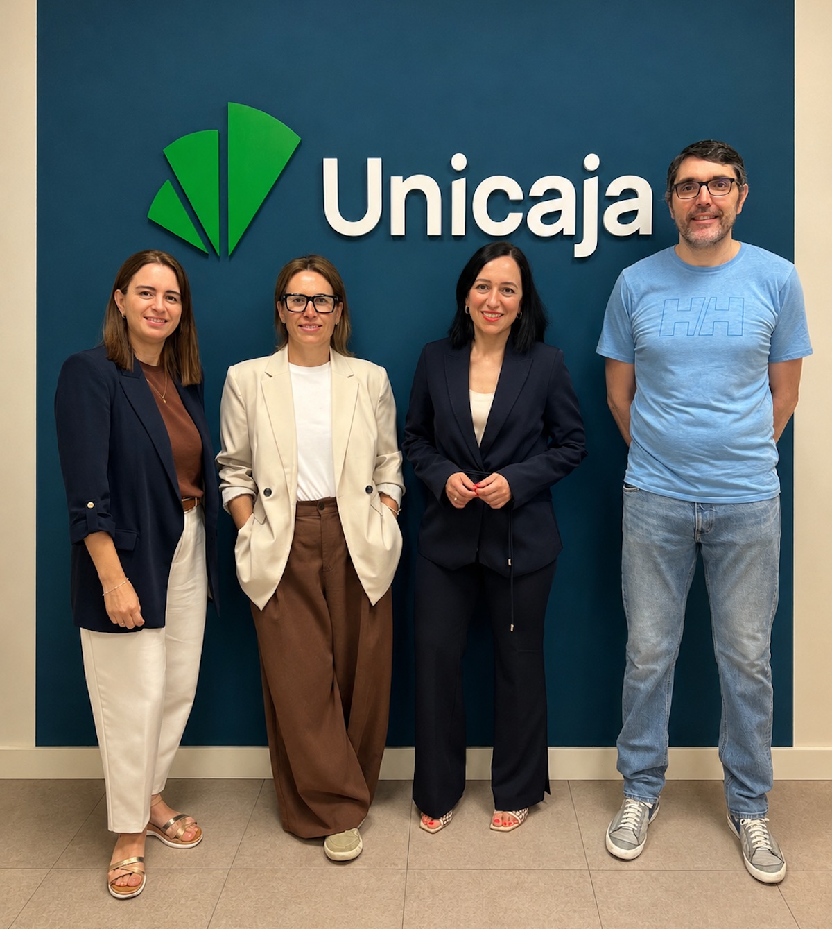 Colaboración con el comercio de Carreño para impulsar el desarrollo de la actividad empresarial local 