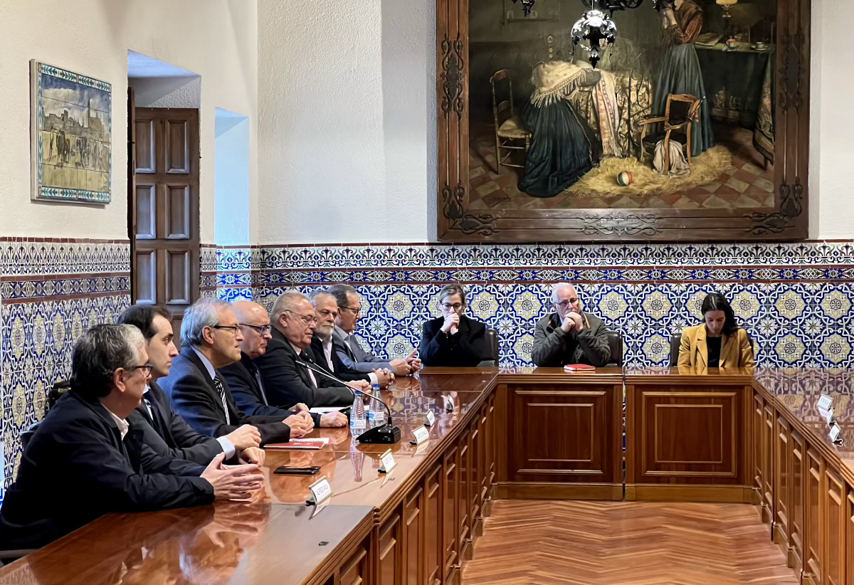 La Cátedra ‘Escuela de Salamanca’, en la que participa Unicaja, analiza las alternativas del comercio ante los conflictos geopolíticos