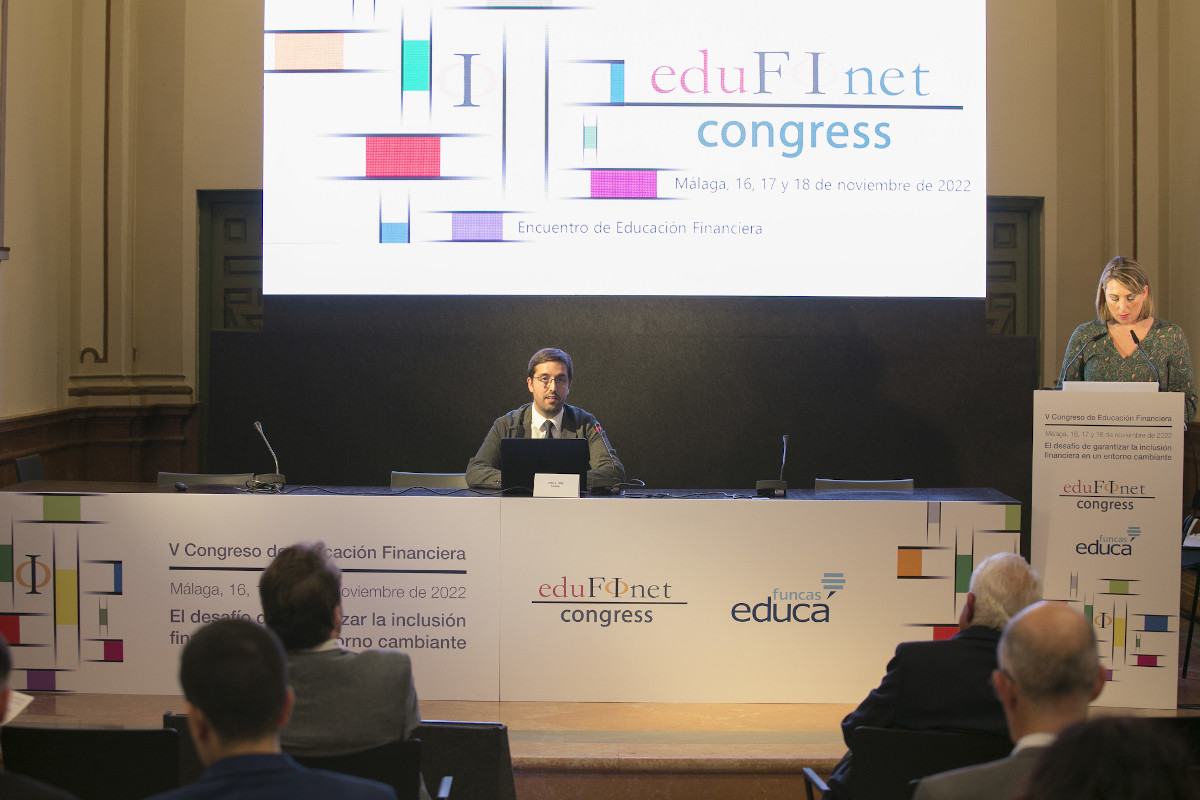 El Proyecto Edufinet de Unicaja clausura el V Congreso de Educación Financiera con más de 350 inscritos