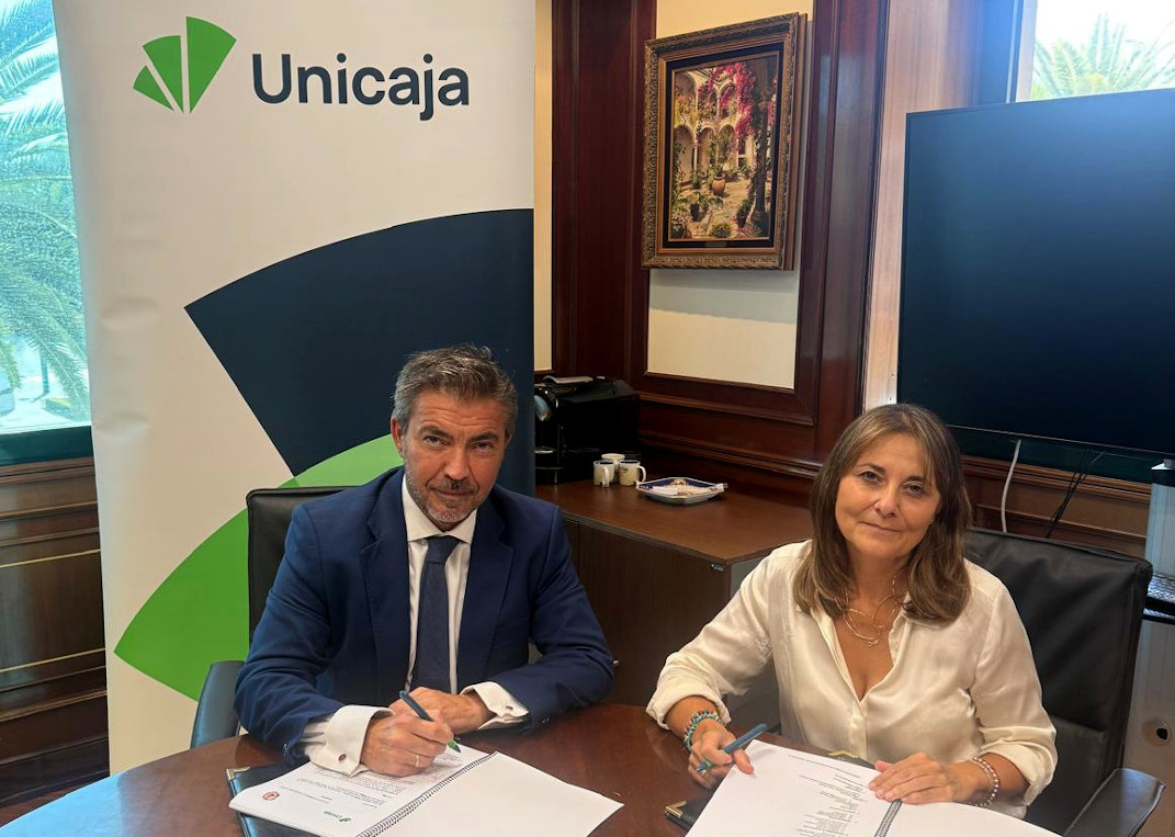 Financiación y servicios específicos para los más de 6.000 abogados colegiados de Málaga