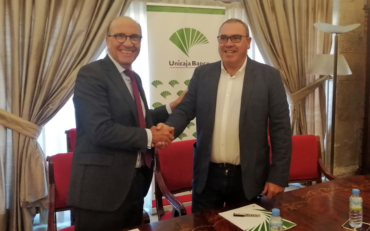 Unicaja Banco and Cooperativas Agro-alimentarias Extremadura joint efforts for the development of agriculture in Extremadura