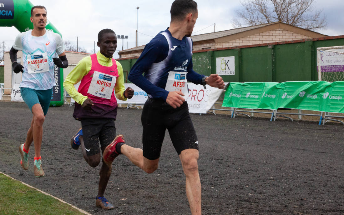 El Cross Internacional Venta de Baños celebra su 45ª edición con la colaboración de Unicaja 