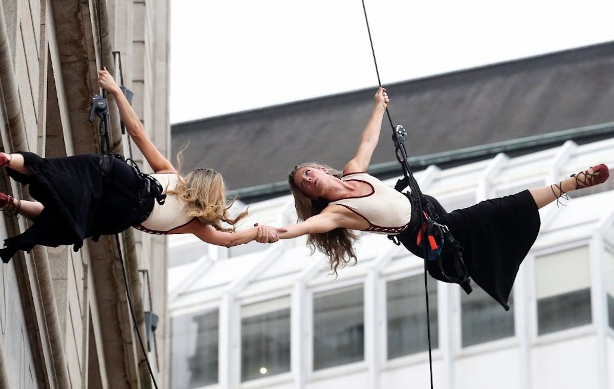 danza vertical-edificio-unicaja-banco-oviedo-2022