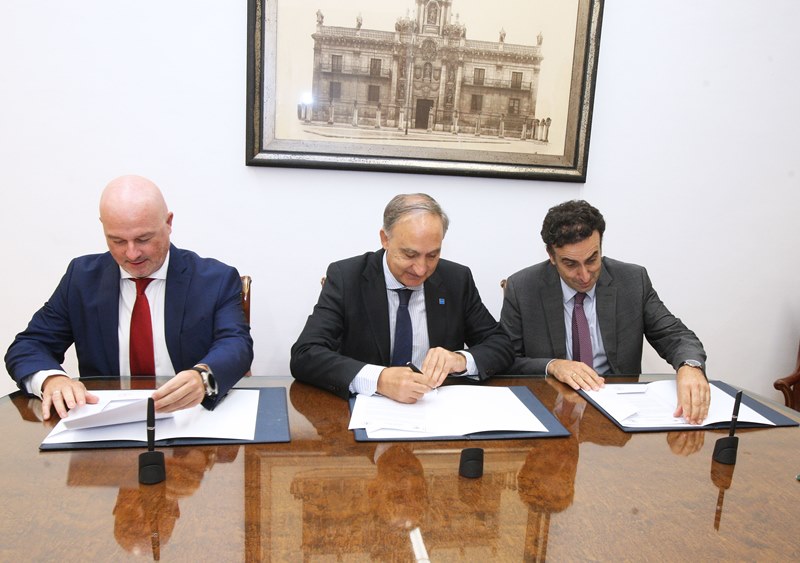 firma-acuerdo-programas-educacion-financiera