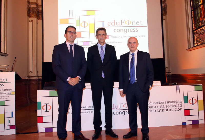 inaugurado-el-ii-congreso-del-proyecto-edufinet-de-unicaja-en-el-que-una-treintena-de-expertos-abordan-los-retos-de-la-educacion-financiera