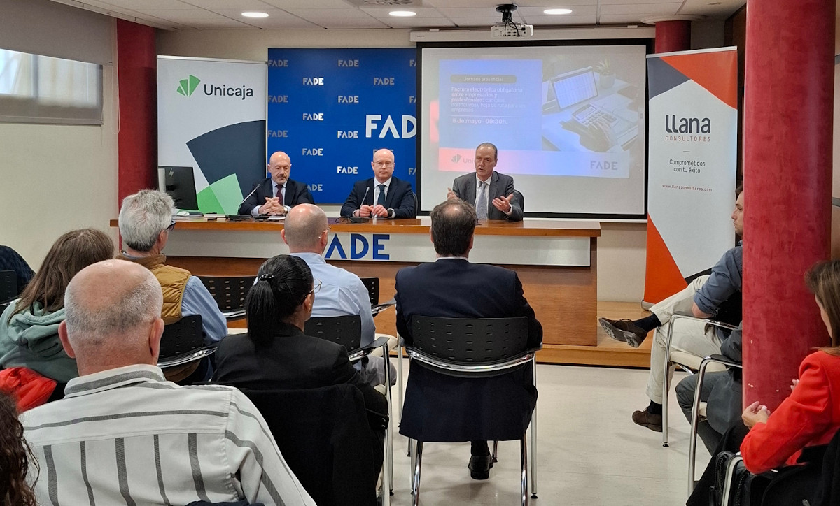 La factura electrónica obligatoria centra una jornada empresarial patrocinada por Unicaja