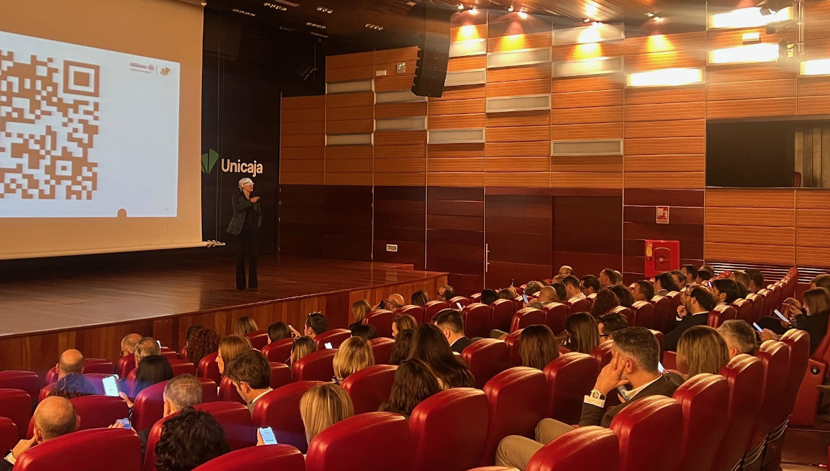 Unicaja AM reúne a más de 500 clientes de banca privada para compartir su visión de mercado y nuevas oportunidades de inversión  