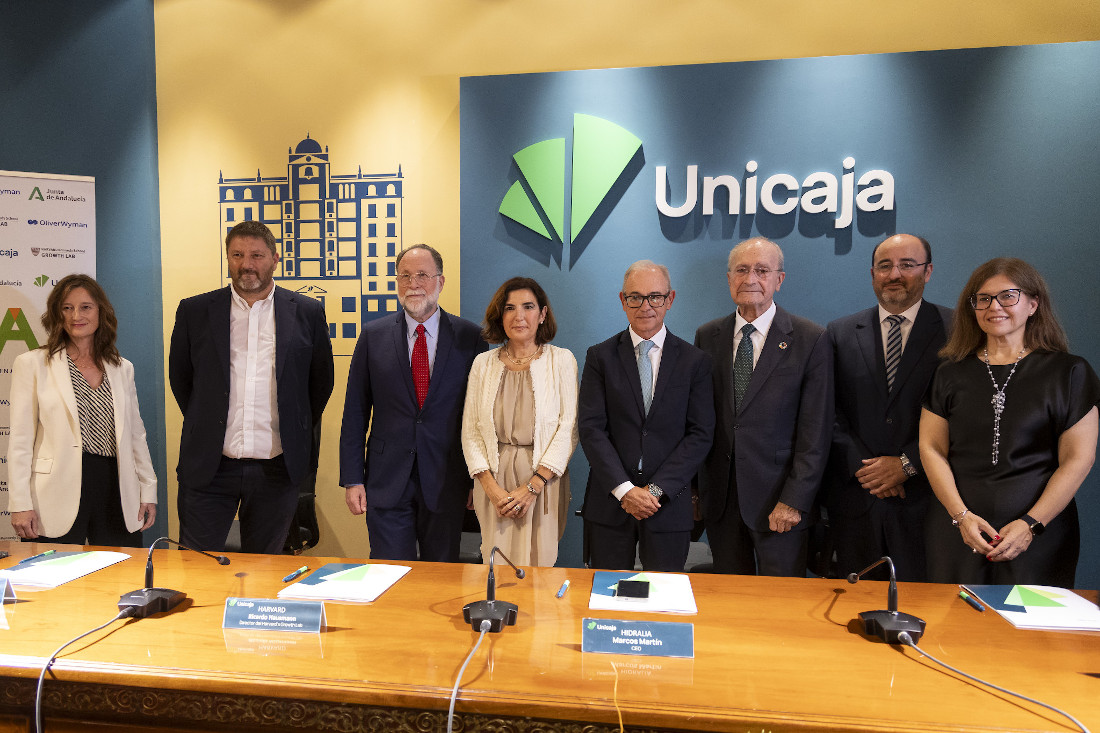 mesa_redonda_unicaja_crea