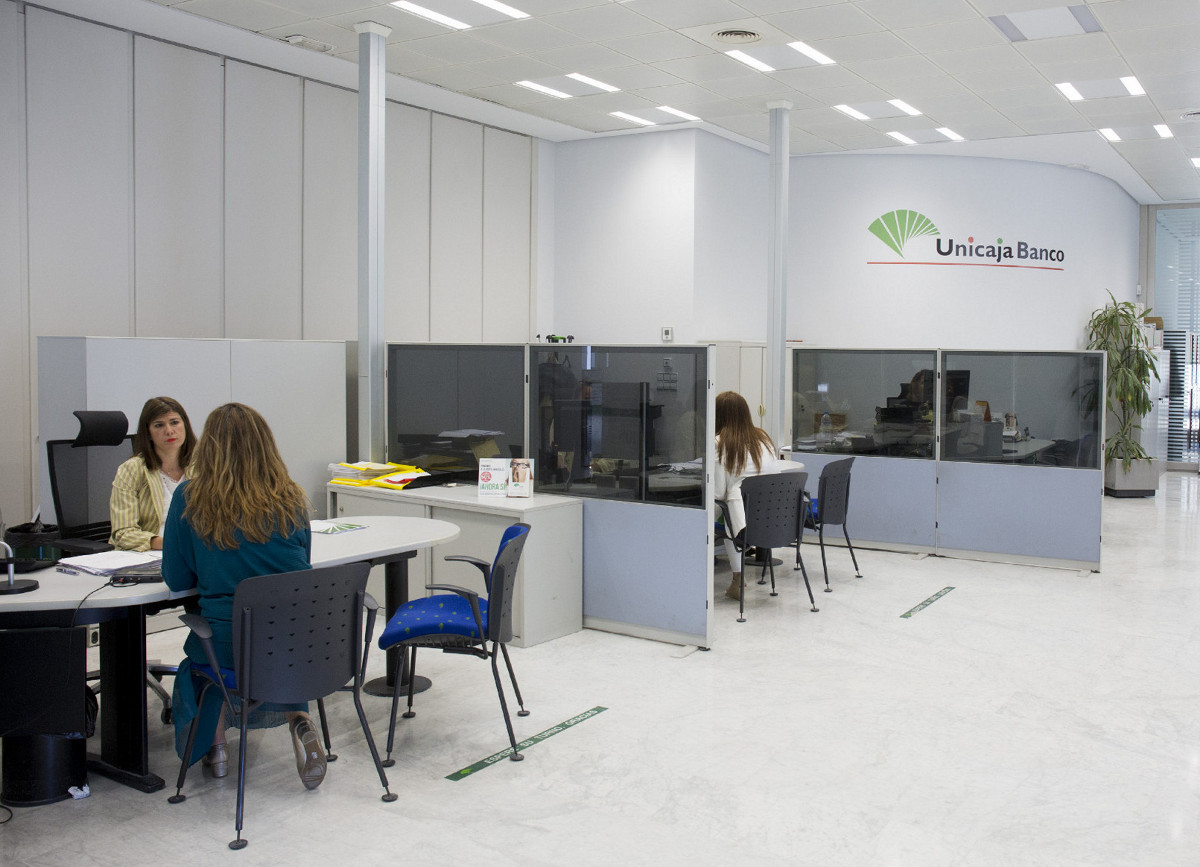 oficina-unicaja-banco-2