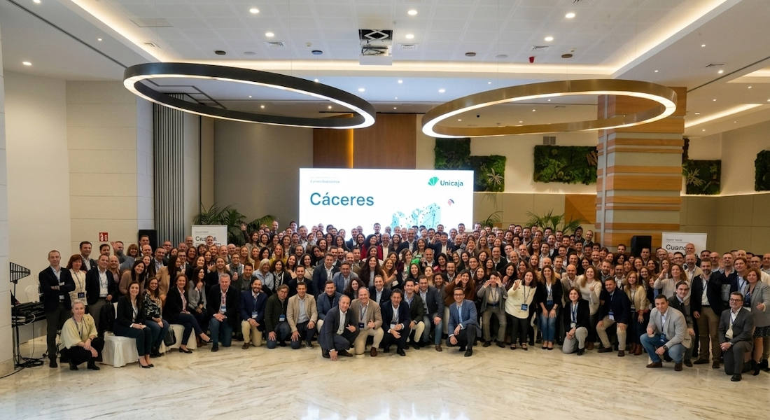 La red comercial de Unicaja se reúne en Cáceres para reforzar las prioridades del Plan Estratégico