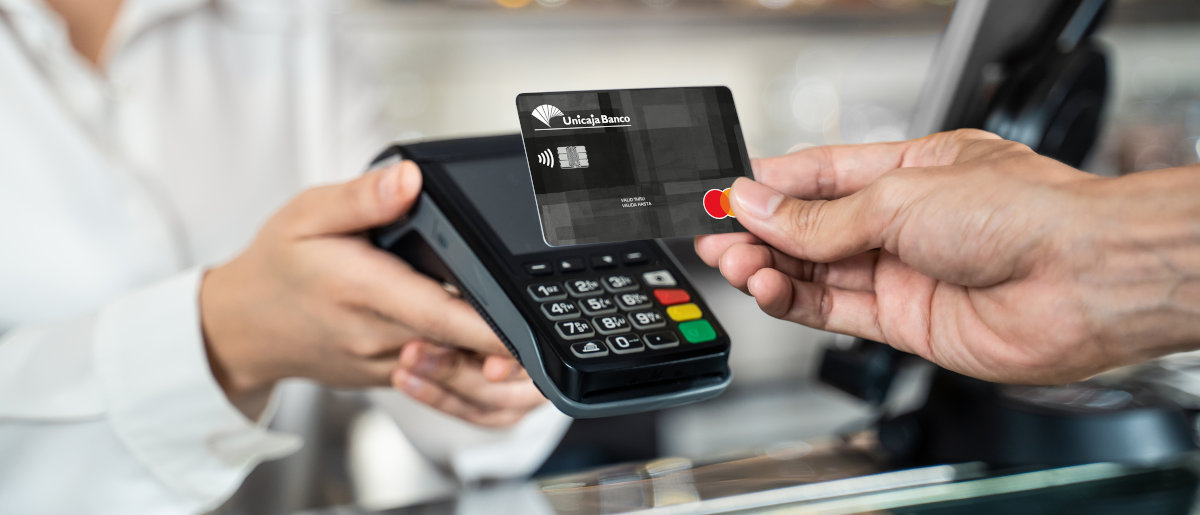 Unicaja Banco ofrece a sus clientes 'plazox', un nuevo servicio de fraccionamiento de compras en comercios con tarjetas de crédito