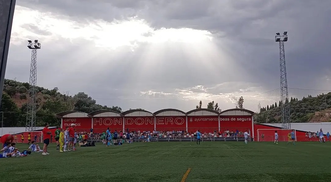 Comienza el torneo de fútbol de Beas de Segura, que reúne a más de 1.000 jugadores de 58 equipos, con la colaboración de Unicaja