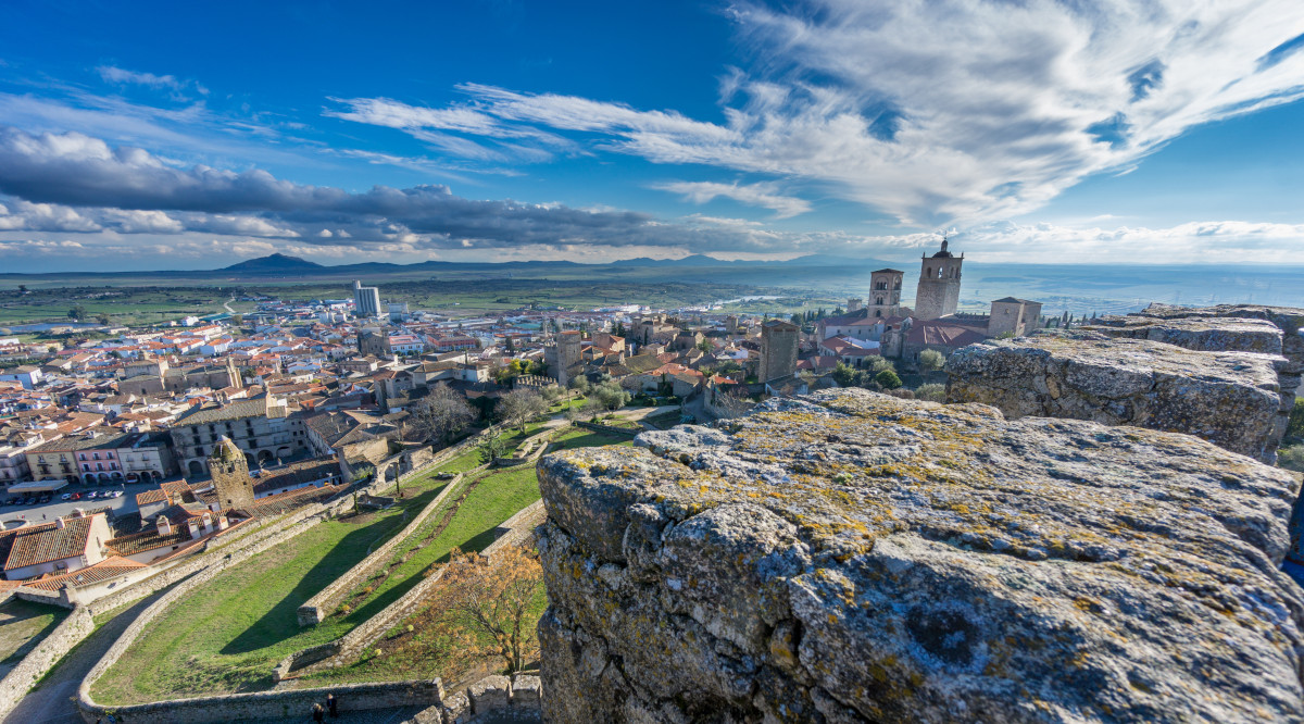 Unicaja publica el séptimo número de su informe ‘Previsiones Económicas de Extremadura’
