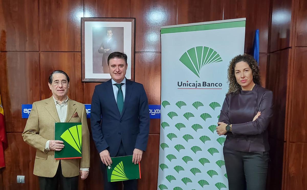 Unicaja Banco renueva su colaboración con Apymer y ofrece a un millar de empresarios de Ronda y Campillos productos y servicios para impulsar sus negocios