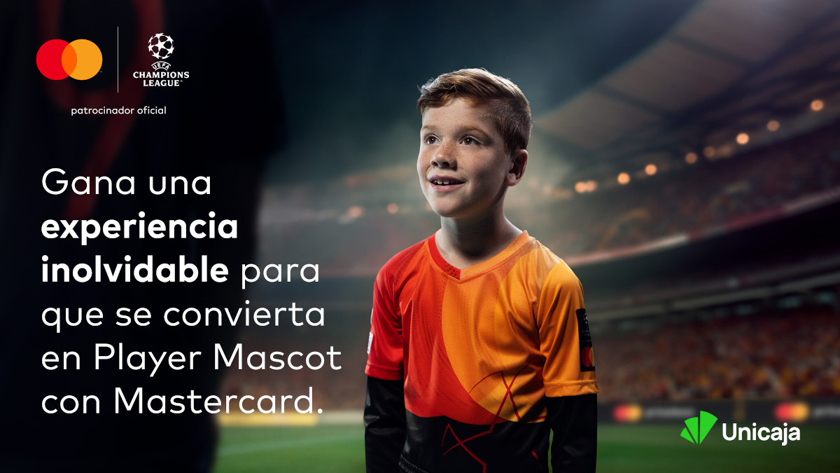 Sorteo para que los más pequeños puedan saltar al campo de la mano de un jugador del Real Madrid