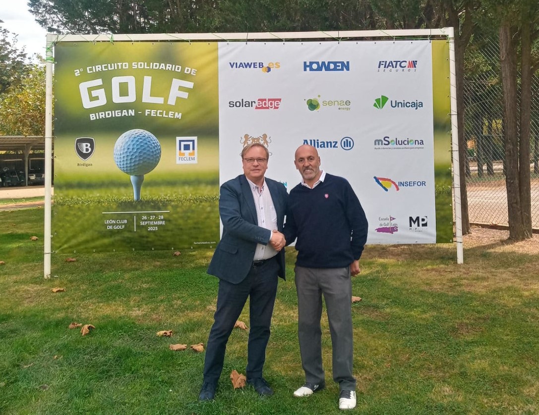 Patrocinio de un torneo de golf en León que recauda fondos para personas con enfermedad mental