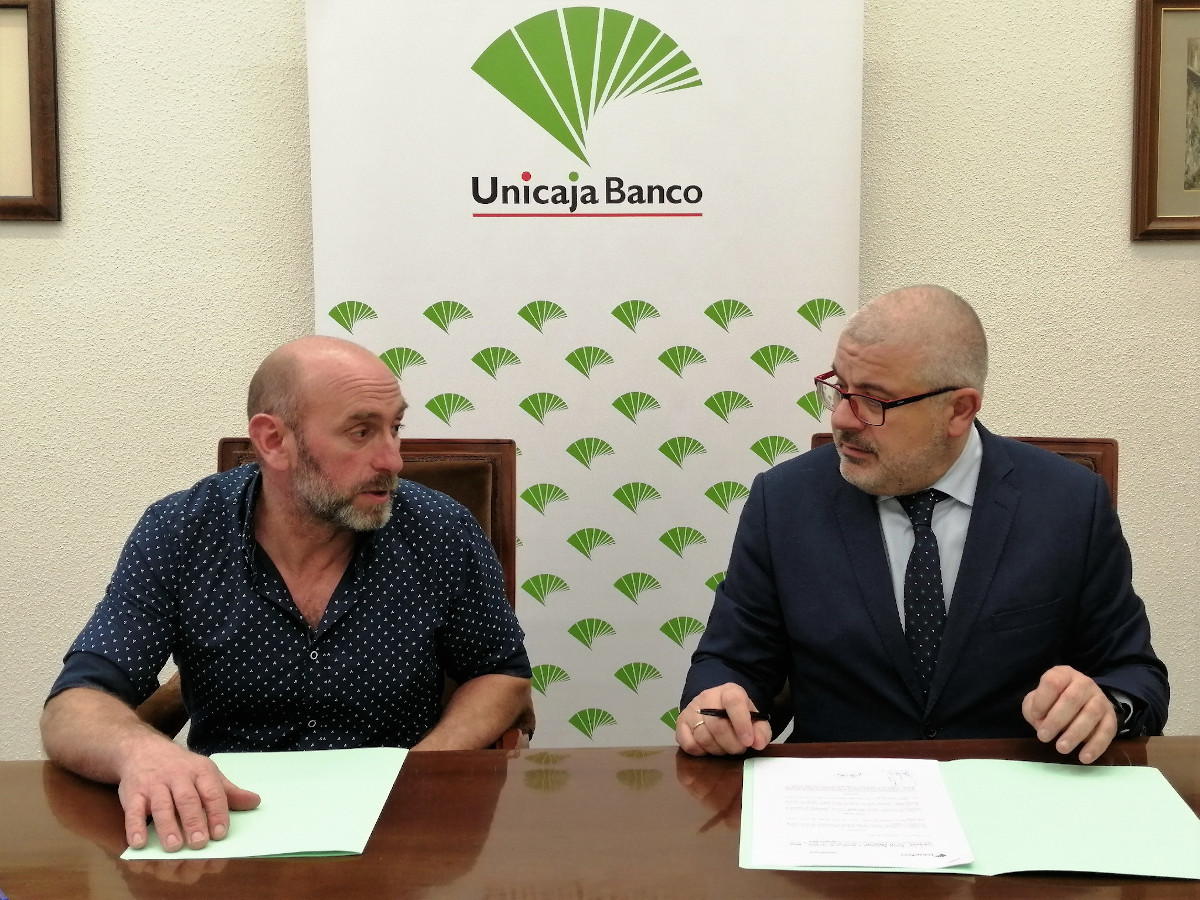 La colaboración de Unicaja Banco y ASAJA Cantabria facilita los trámites y el anticipo de la PAC