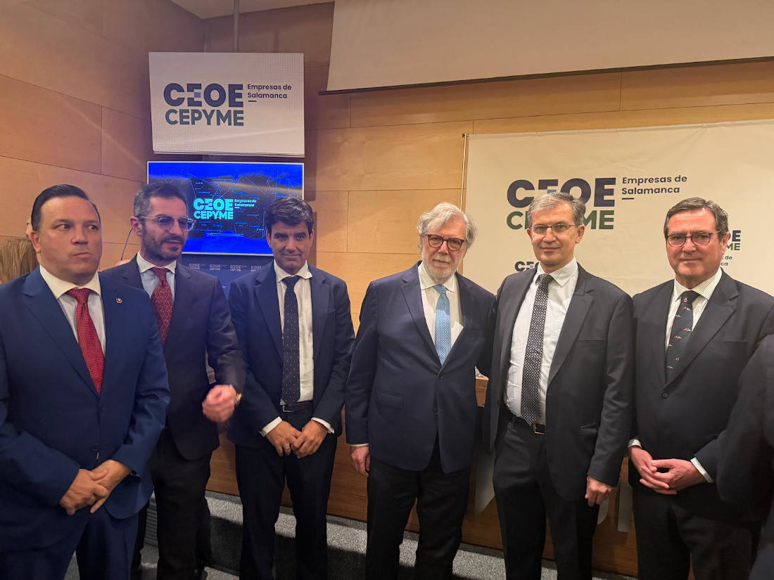 Celebración del acto ‘Por la unidad empresarial’ en el Aula de Cultura de Unicaja en Salamanca